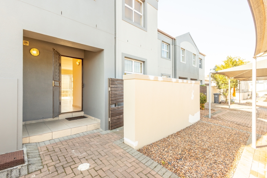 2 Bedroom Property for Sale in Brackenfell South Western Cape